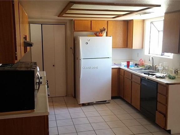 4th image of 7829 Tomich Ave