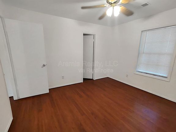 5th image of 3034 Destin Cir