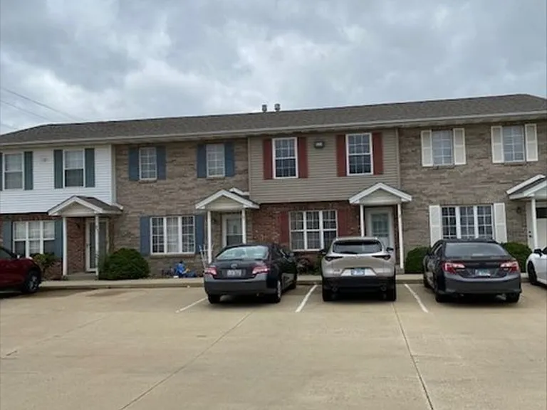 25 Fetzer Ct #1 — Photo 2