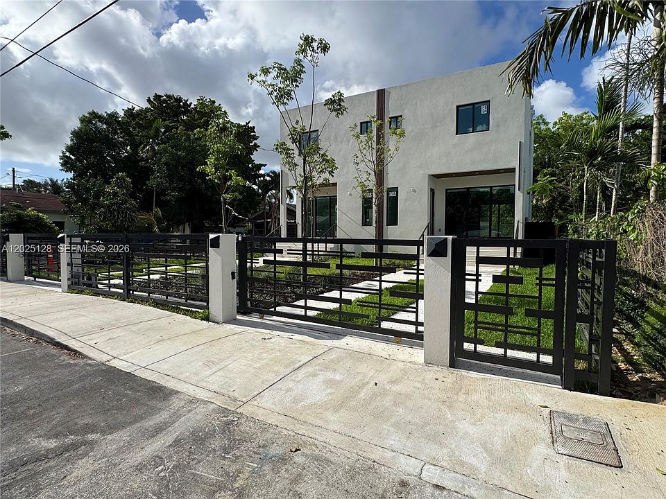 1st image of 1924 NW 27th St