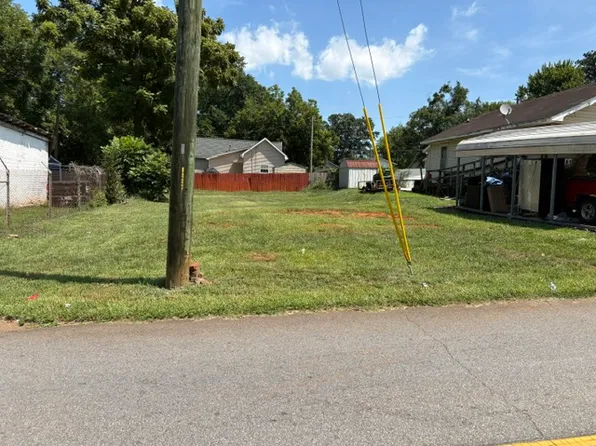 222 Hammett St, Greenville, SC 29609