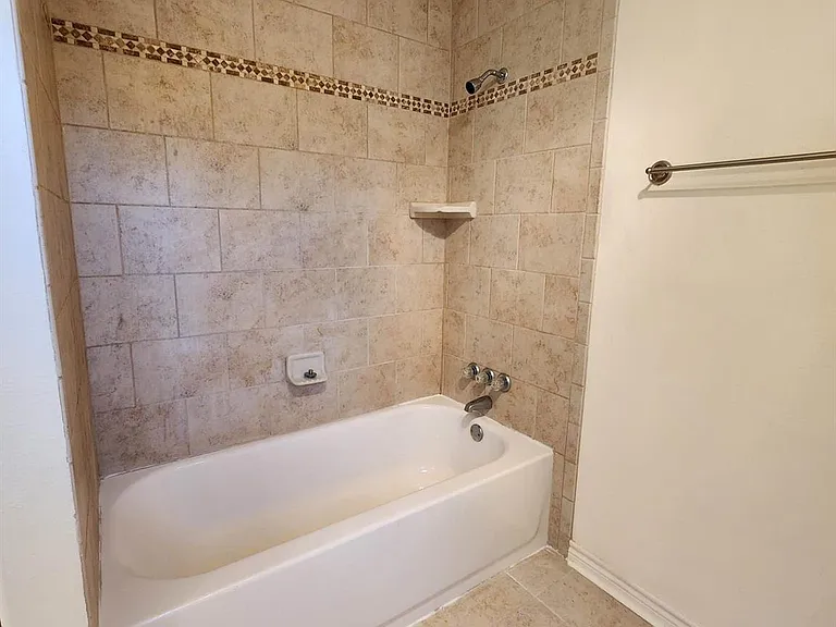 218 County Road 1500 — Photo 11