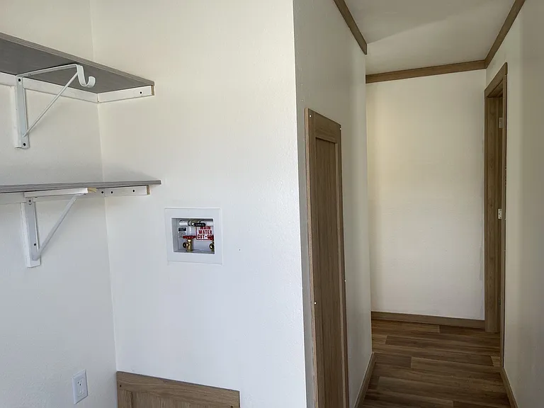 Mission Estates — Photo 20