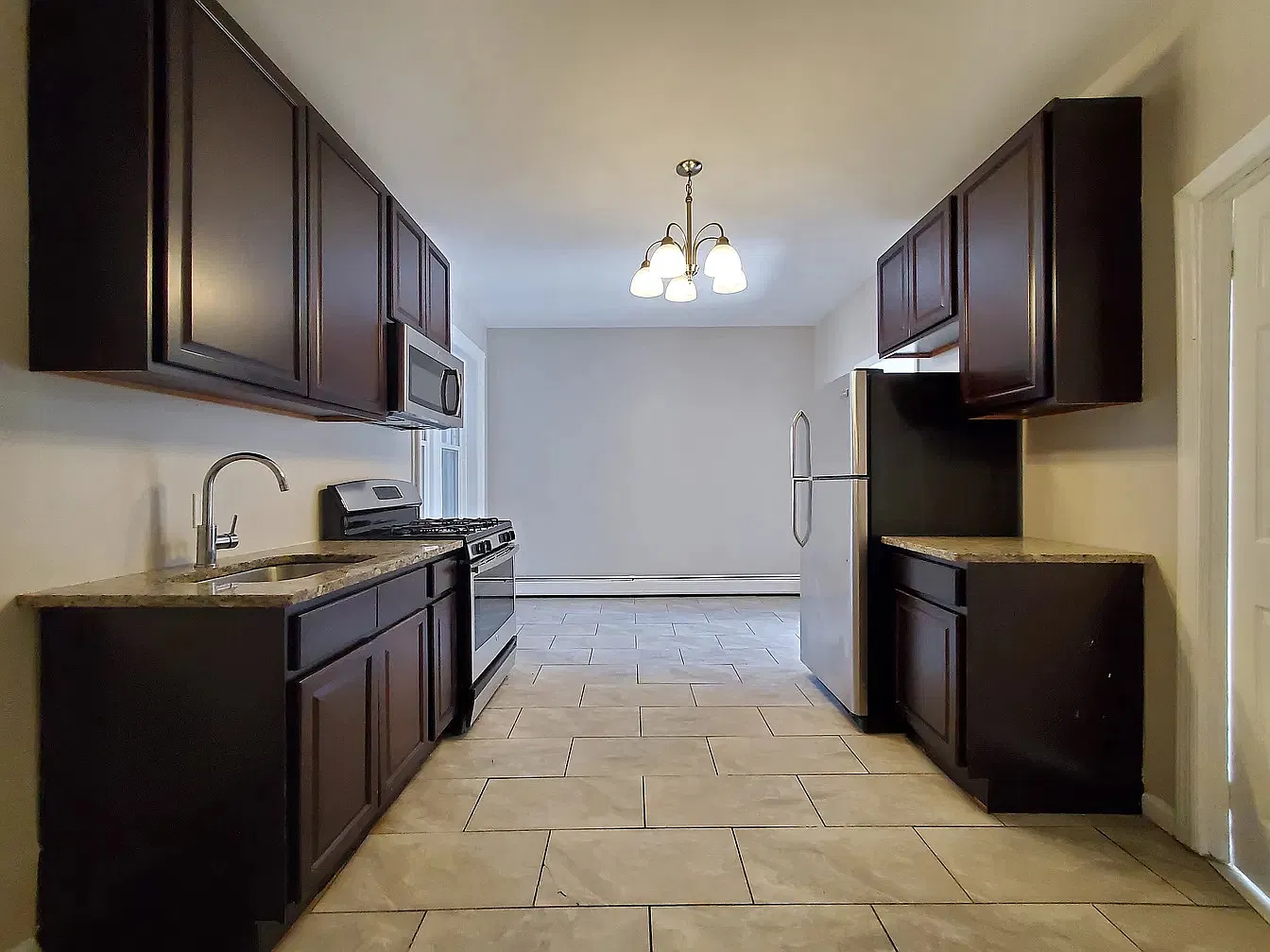 2 bed, 963 sqft, $1,500 — Photo 4