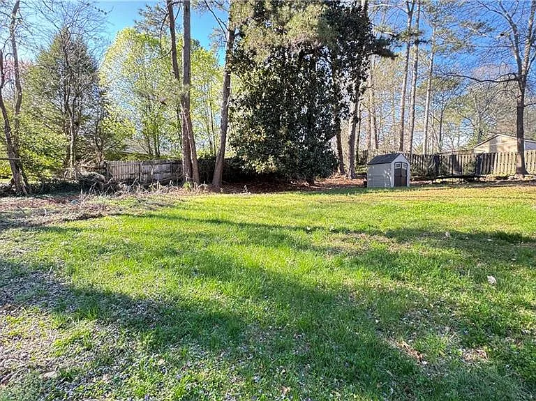 552 Sybil Ln SE #A — Photo 30