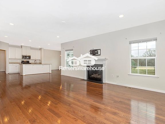 5th image of 13910 Shannock Ln Unit 1