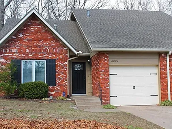 3202 Cardinal Creek Cir, Bentonville, AR 72712