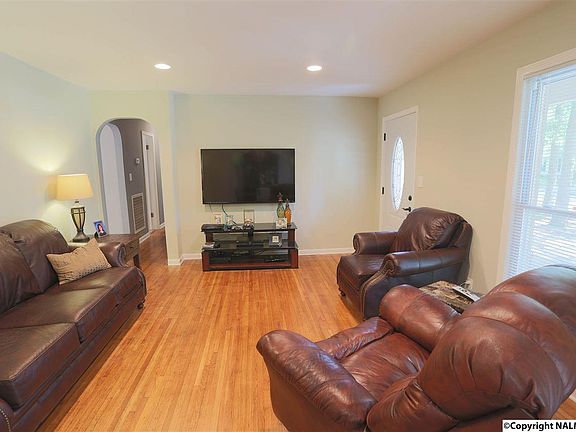 3rd image of 509 Greendale Dr NW