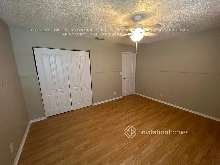 136 Canterbury Pl — Photo 8