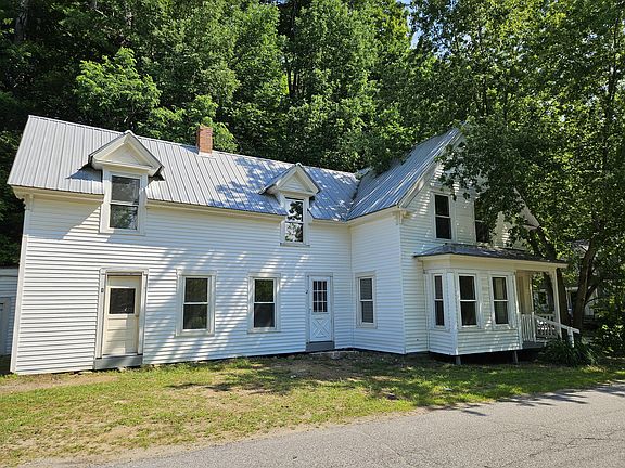 3rd image of 12 Davis Court