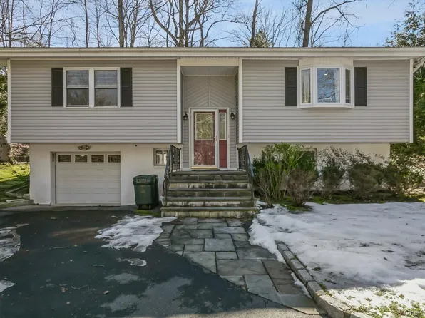 33 Brookside Place, Pleasantville, NY 10570