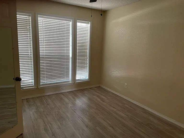 932 Valley View Ave — Photo 7
