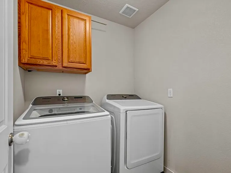1110 SW Isaac Ln — Photo 22