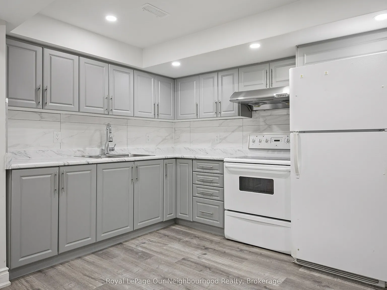 2 bed, $1,600 — Photo 2