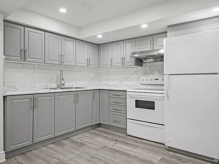 206 Sunny Meadow Blvd #BASEMENT — Photo 2