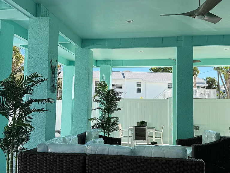 111 Madison Ct — Photo 51