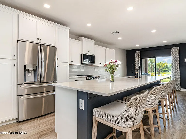 7389 Tourmaline Dr — Photo 7