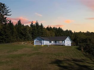 58 Alger Creek Heights Rd, Cathlamet, WA 98612