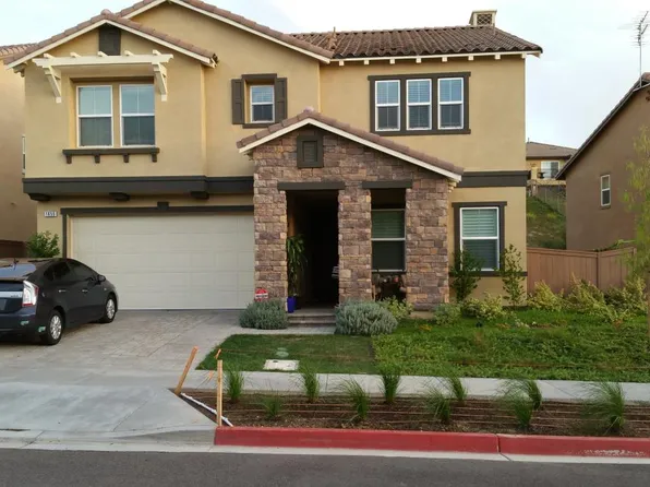 1655 N Las Flores Dr, San Marcos, CA 92069