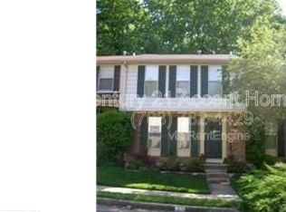 9086 Tiffany Park Ct, Springfield, VA 22152