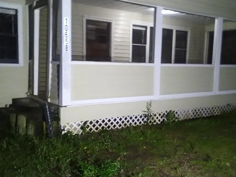 10658 Iowa Ave — Photo 2