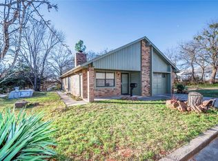 223 E 9th St, Chandler, OK 74834