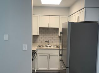 210 Circle Ave APT 500, Forest Park, IL 60130
