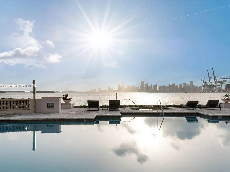 5245 Fisher Island Dr #5245 — Photo 49