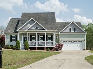 103 Jackson Ridge Ct, Willow Spring, NC 27592