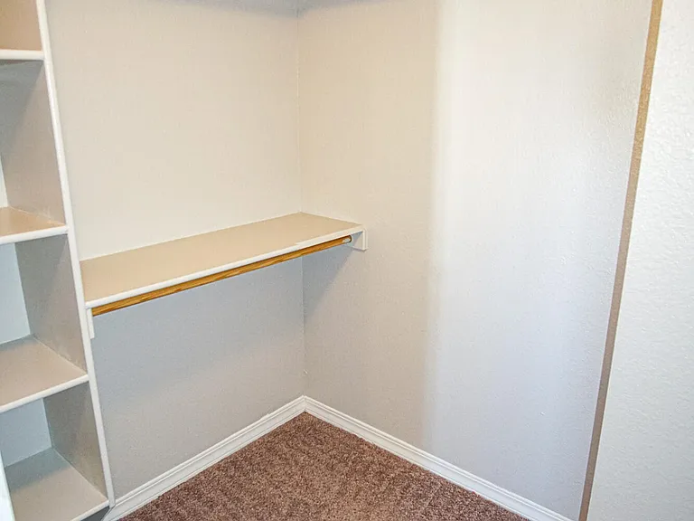 13482 Bradford St — Photo 27