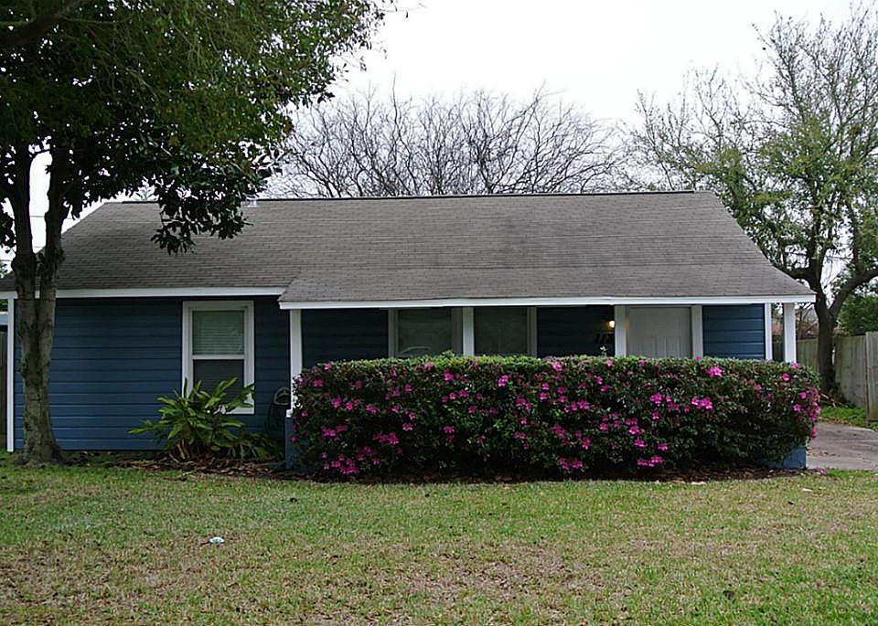 1st image of 113 Albacore Ave