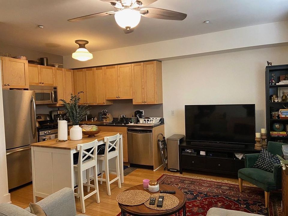1st image of 4395 Piedmont Ave APT 207