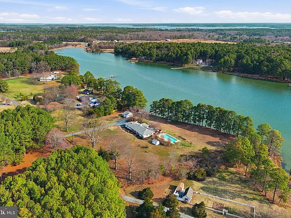 3rd image of 7149 Drum Point Rd