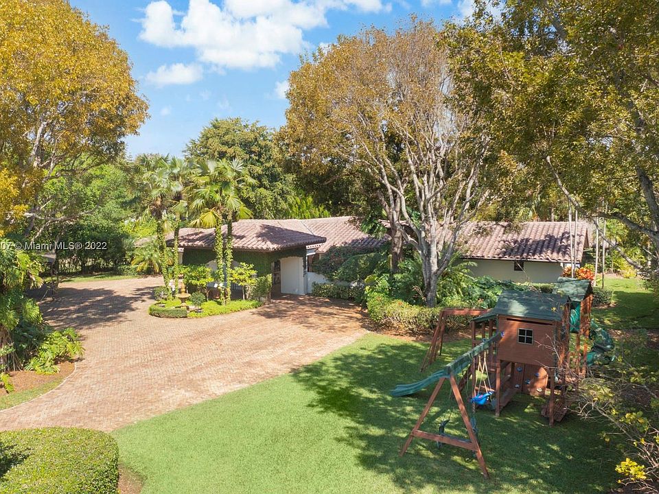 1st image of 6355 Chapman Field Dr #0