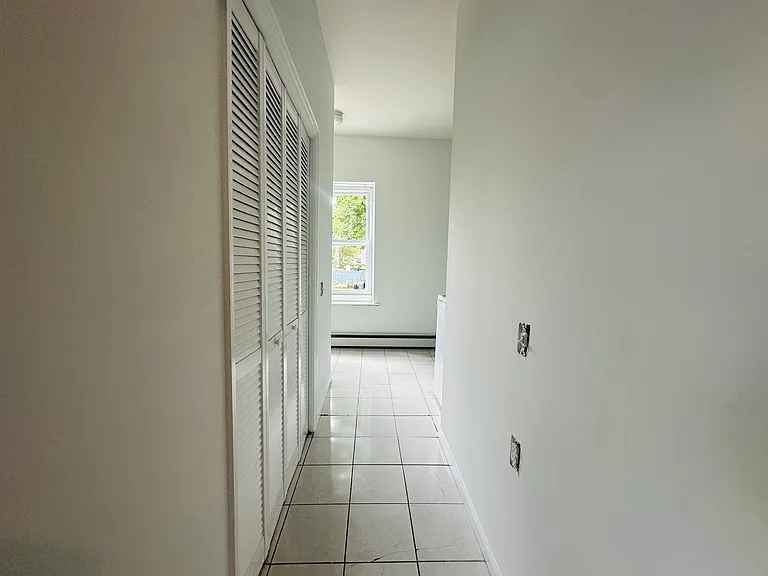 82 Garden St #1 — Photo 9