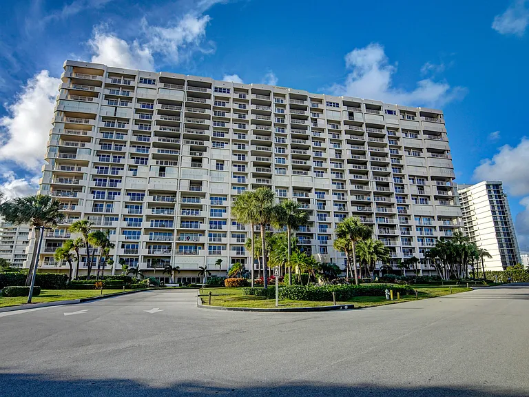 4301 N Ocean Blvd #507 — Photo 85