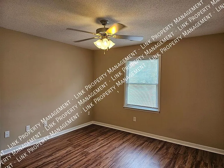 5364 Haisten Ct — Photo 13
