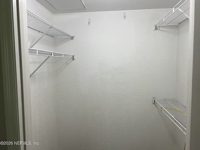 8539 Gate Pkwy W #121 — Photo 24