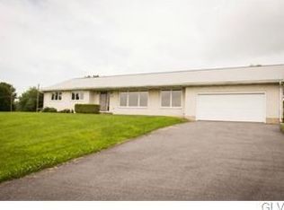 570 Long Lane Rd, Walnutport, PA 18088