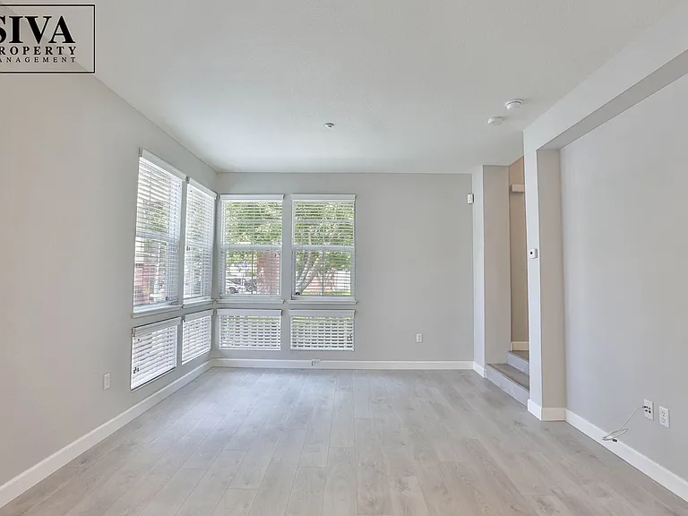 344 Jackson St — Photo 6