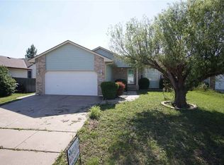1709 S Christopher Cir, Wichita, KS 67207