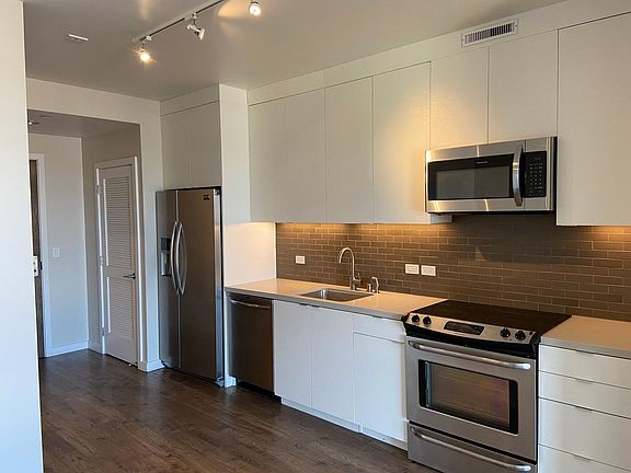5th image of 2173 Market St #312