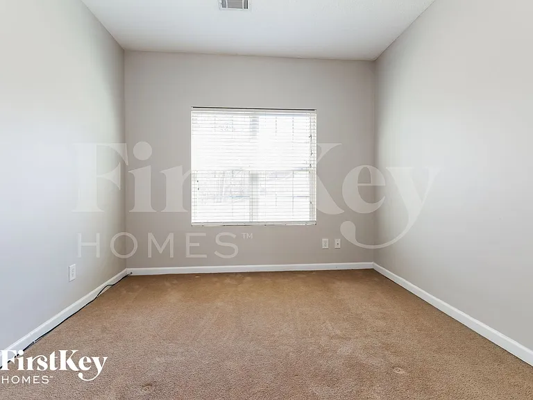 1252 Clearwater Dr — Photo 8
