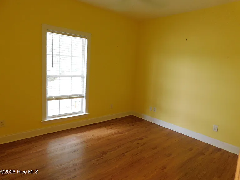 107 Beacon St — Photo 8