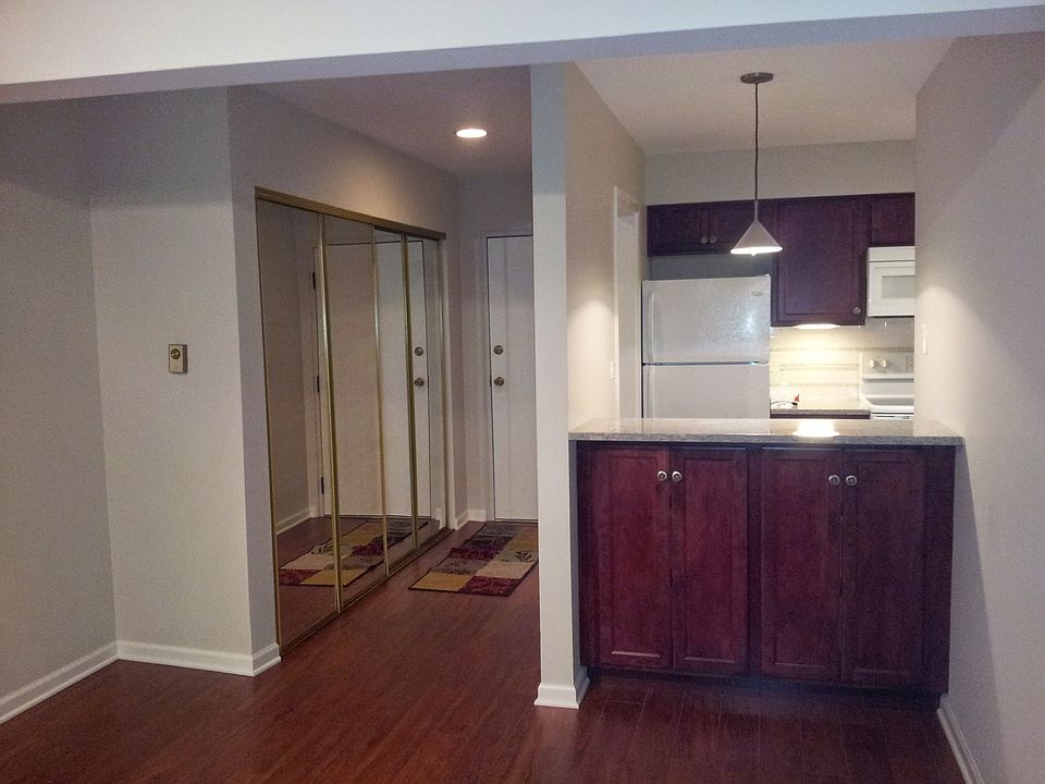 1st image of 1940 Cherry Ln