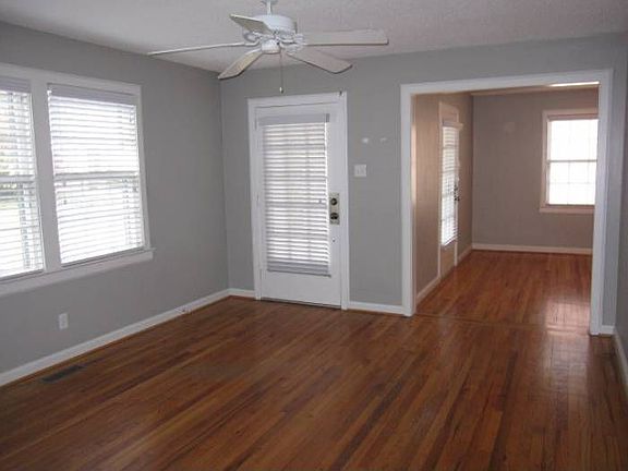 LIVING ROOM!