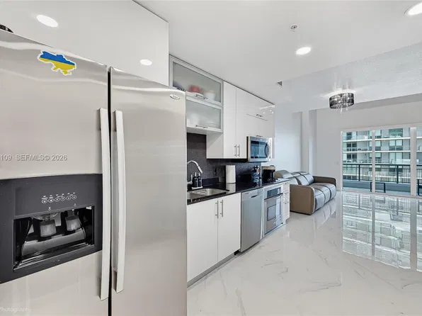 60 SW 13th St, Miami, FL