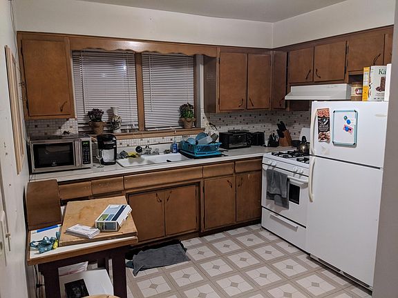 3rd image of 6175 N Northwest Hwy APT G3