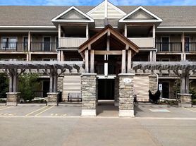6 Anchorage Cres