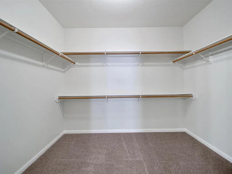 305 Crooked Pine Ct — Photo 22